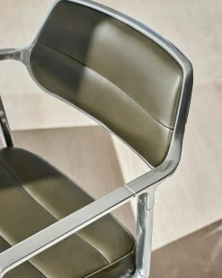 Vipp Skrivbordsstolar & Kontorsstolar-453+ Snurrstol Med Hjul, Polerad Aluminium / Bosco Green Läder