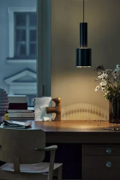 A110 Pendel, Svart / Mässing