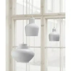 Artek Pendellampor-A333 Turnip Pendel Gjord av mässing, Gjord av stål, Vit / Mässing