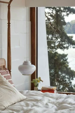 Artek Pendellampor-A333 Turnip Pendel Gjord av mässing, Gjord av stål, Vit / Mässing