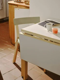 Artek Matbord Och Barbord-Aalto DL81C Bord Förlängningsbar, Svart