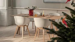 ACC 22 2.0 Karmstol, Lackerad Ek / Svart