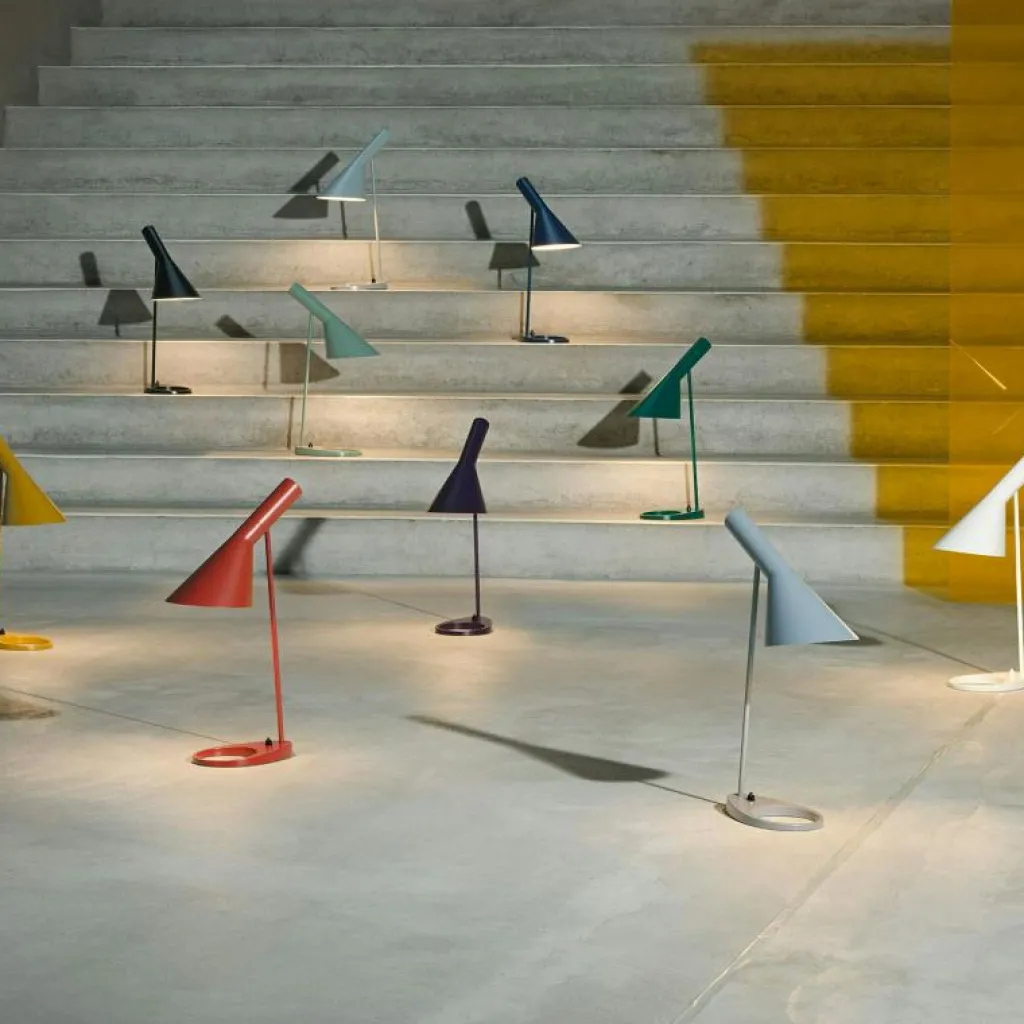 Louis Poulsen Skrivbordslampor|Bordslampor-AJ Bordslampa,