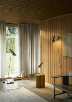 AJ Golvlampa, Svart / Mässing