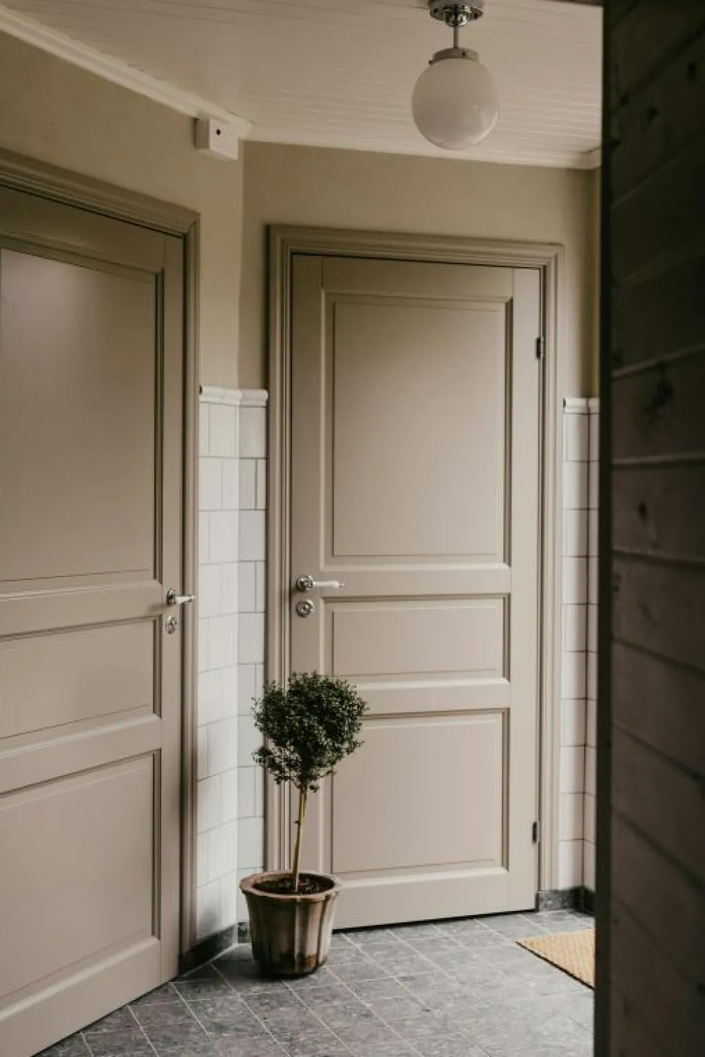 Globen Lighting Badrumsbelysning|Plafonder-Alley Taklampa, Antik Mässing / Vit