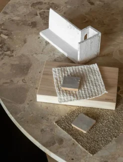 Audo Copenhagen Matbord Och Barbord-Androgyne Matbord Ø120 cm, Mörkbetsad Ek / Sand