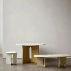 Androgyne Soffbord, Kunis Breccia