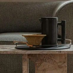 Androgyne Soffbord, Kunis Breccia