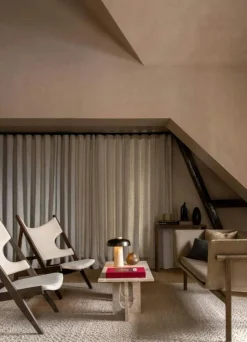 Androgyne Soffbord, Kunis Breccia