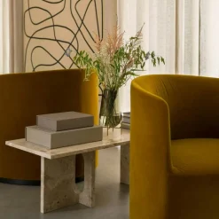 Androgyne Soffbord, Kunis Breccia