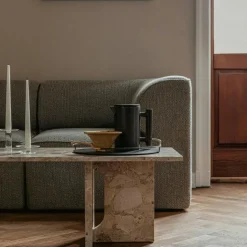 Androgyne Soffbord, Kunis Breccia