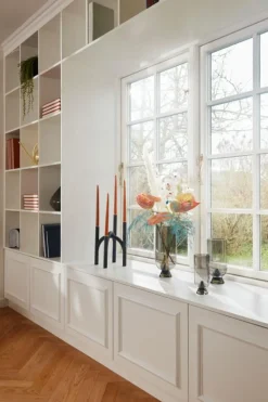 Angui Ljusstake Svart / Guld H34 cm