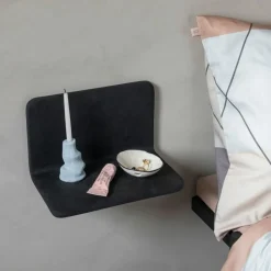 Art Studio Hylla, Svart