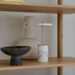 Asteria Move Mini Bordslampa Portabel, Röd Marmor