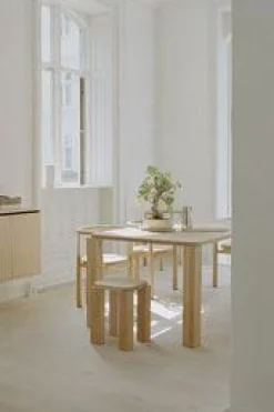 New Works Pallar-Atlas Pall, Rökt Ek