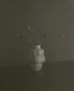 Louise Roe Vaser-Balloon 04 Vas 32 cm, Svart