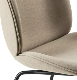 Beetle Stol Klädd / Konisk Bas, Sunday 003