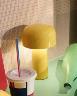 Bellhop Bordslampa Portabel, Tegelröd