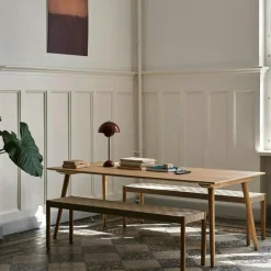 Betty TK5 Bänk, Rökt Ek