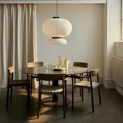 &Tradition Stolar-Betty TK10 Karmstol, Rökt Ek