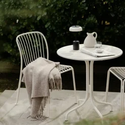 Blossi Mini Bordslampa Portabel, Svart / Opal