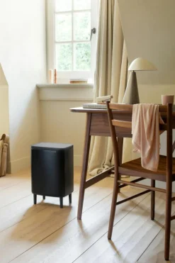 Bo Papperskorg Med Ben 12 L, Mattsvart