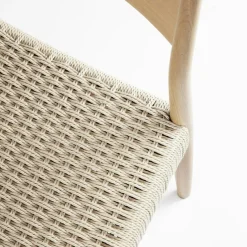 Bond Stol, Svartbetsad Bok