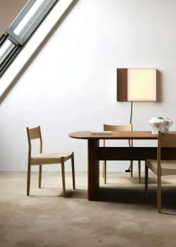 Bond Stol, Svartbetsad Bok