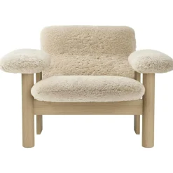 Audo Copenhagen Fåtöljer-Brasilia Fåtölj Låg Rygg, Ek / Sheepskin Nature