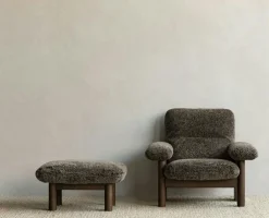 Audo Copenhagen Fotpallar|Fåtöljer-Brasilia Fåtölj Med Ottoman Mörkbetsad Ek, Root