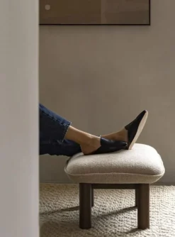 Brasilia Ottoman Mörkbetsad Ek, Sheepskin Nature