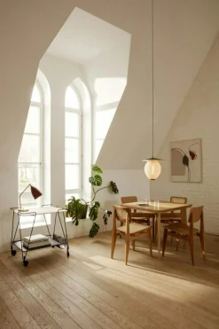 B-Table Matbord Mattlackad, Valnöt