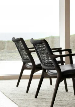 Vipp Fåtöljer-Cabin Loungefåtölj, Mörk Ek / Svart Läder