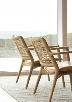 Vipp Fåtöljer-Cabin Loungefåtölj, Mörk Ek / Svart Läder