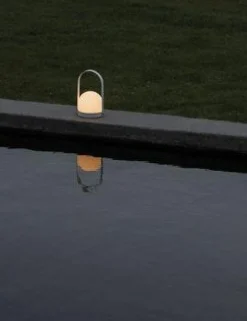 Carrie Lampa Portabel IP44, Röd