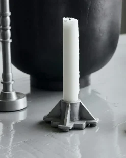 Castle Ljusstake Antik Aluminium, 9x9 cm