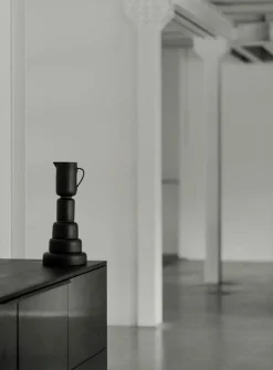 Louise Roe Vattenkaraffer & Vattenkannor-Ceramic Pisu Kanna 75 cl, Ink Black