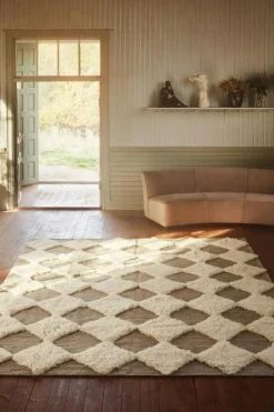 Chess Rya Off white, 300x400