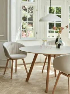 HAY Matbord Och Barbord-CPH 25 2.0 Bord Ø140x74 cm, Vattenbaserad Lackad Ek / Vit Laminat