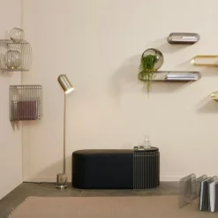 AYTM Vägghyllor-Curva Hylla Stor 61.4 x 33 cm,