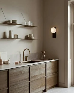 Dew Bordslampa / Vägglampa, Svartmålad Ask