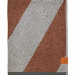 Diagonal Badhandduk 70x133 cm, Mint