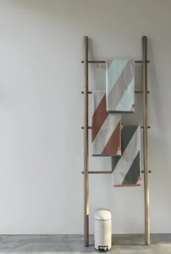 Mette Ditmer Handdukar & Badlakan-Diagonal Handduk 50x90 cm, Brick