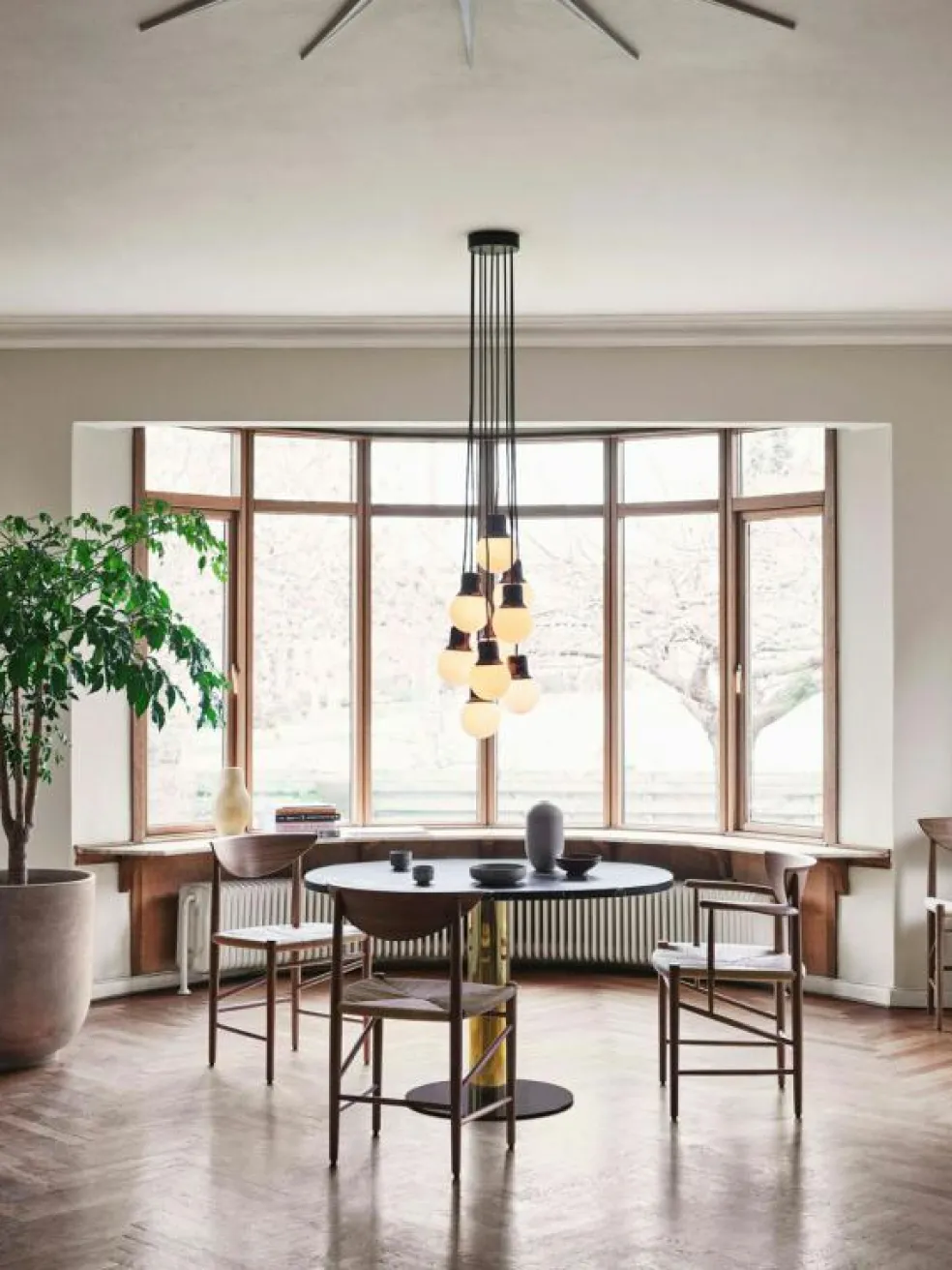 Drawn HM3 Stol, Oljad valnöt