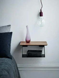 Edgy Wood Hylla, Svart / Valnöt