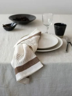 Tell Me More Servetter & Tillbehör-Ella Servett 50x50 cm, Brun