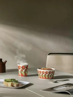 Elsa Beskow Bricka 20x27 cm, The Strawberry Family