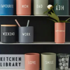 Design Letters Tekoppar|Kaffekoppar-Favourite Kopp 25 cl You Rock, Orange