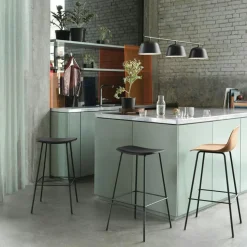 Muuto Barstolar & Barpallar-Fiber Tube Barstol 75 cm, Naturvit / Vit