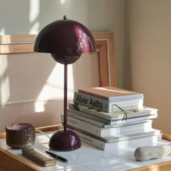 &Tradition Bordslampor-Flowerpot VP3 Bordslampa Gjord av PVC, Gjord av lackad metall, Grey Beige